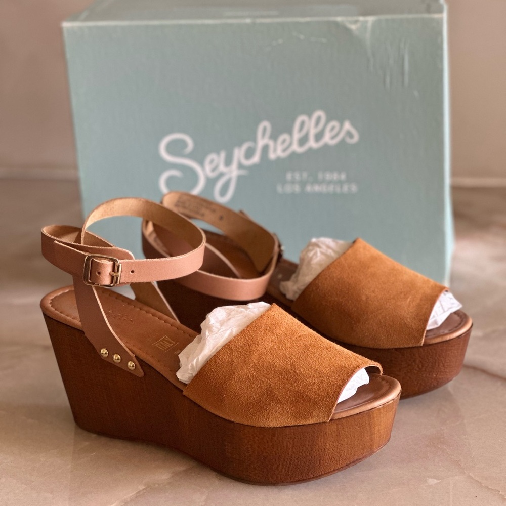 Seychelles Paddle Cognac Suede Wedges - Sz 9